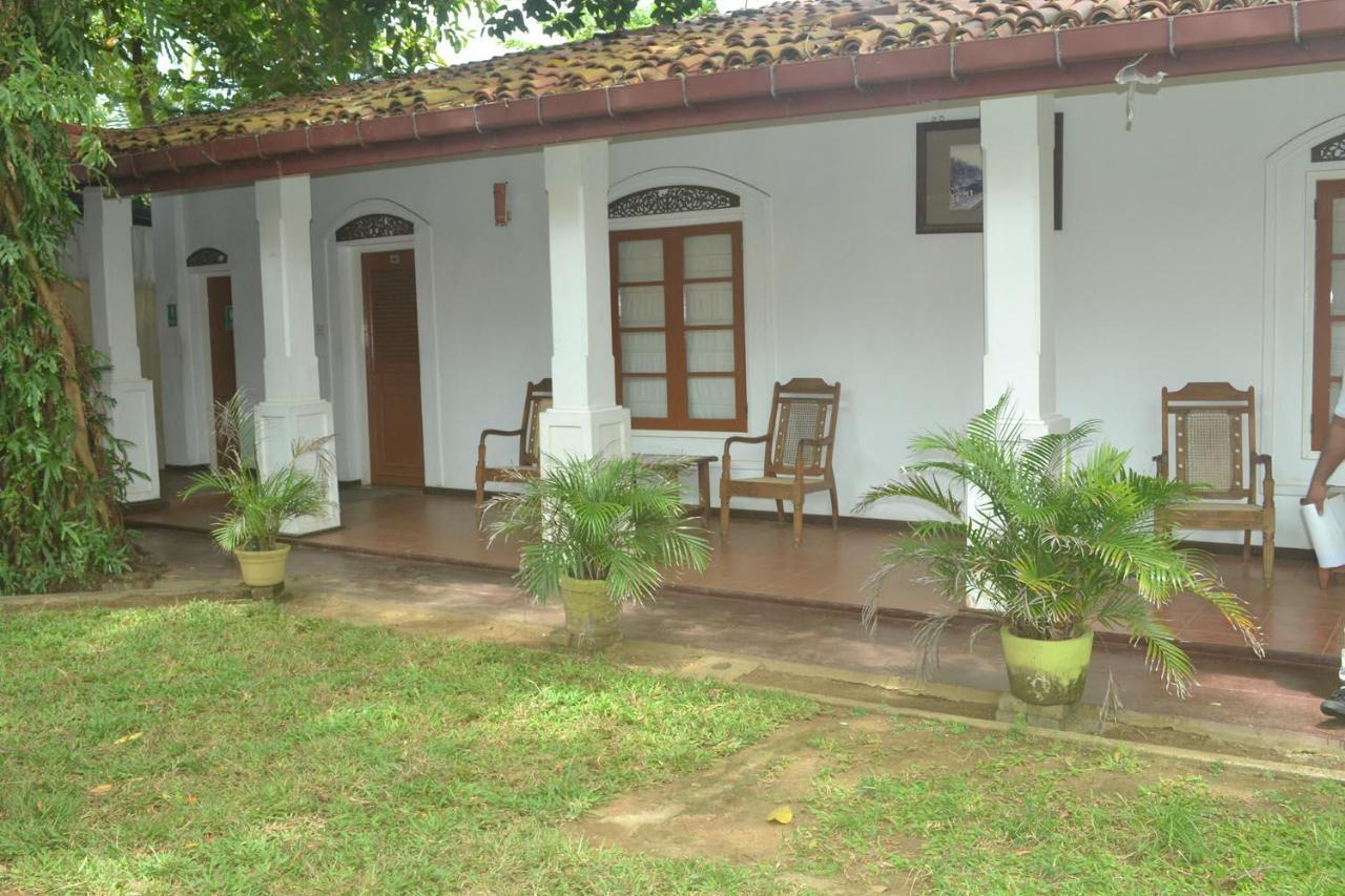 Hotel Rest House Matara Exterior foto