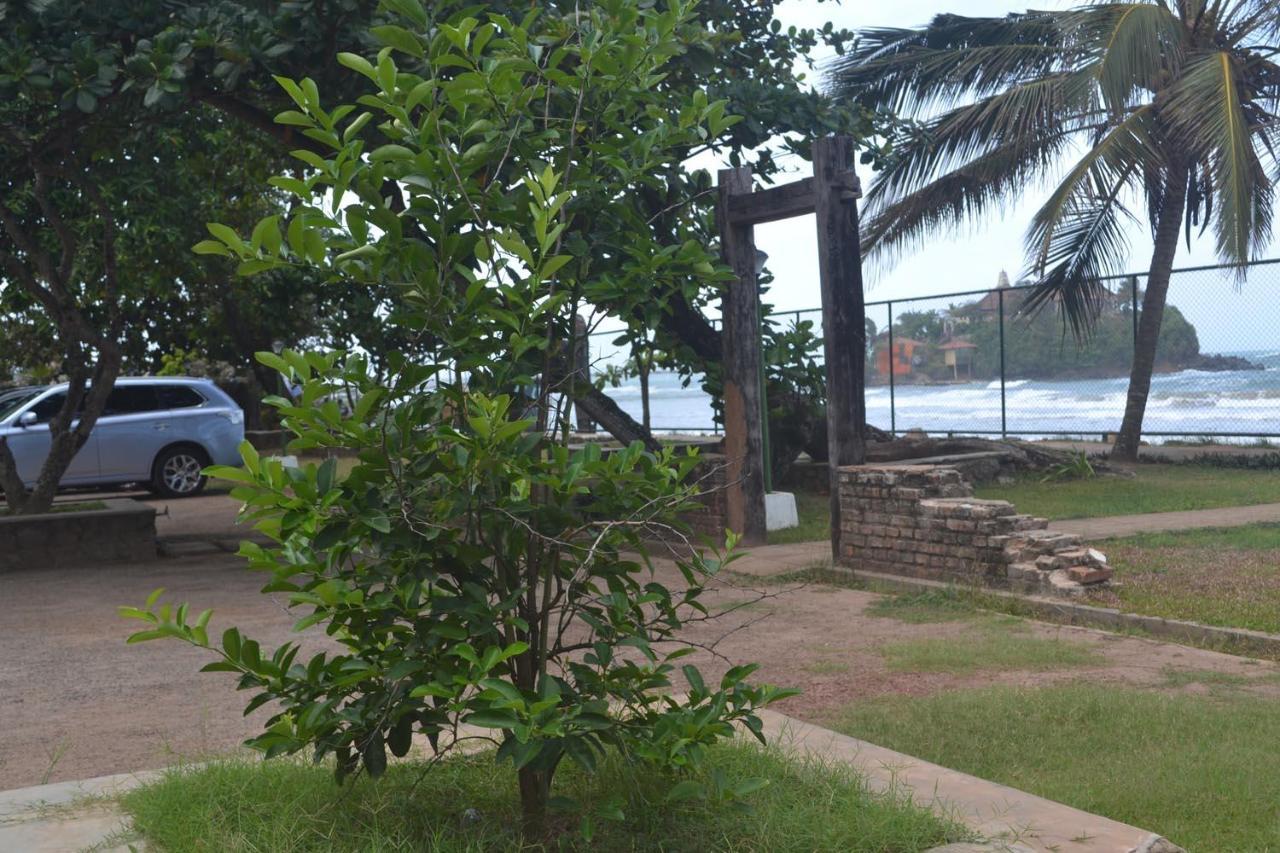 Hotel Rest House Matara Exterior foto